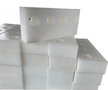 Индивидуальный пластиковый блок из UHMWPE с отверстиями